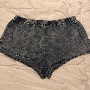 Acid Washed Chambray Denim Looking Cotton Shorts